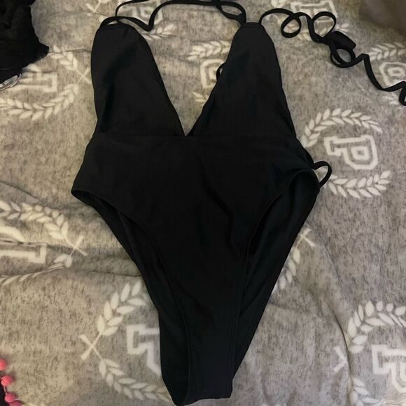 Plunge higg waisted black swim/bathing suit & neon pom pom fringe boho coverup - Picture 10 of 11